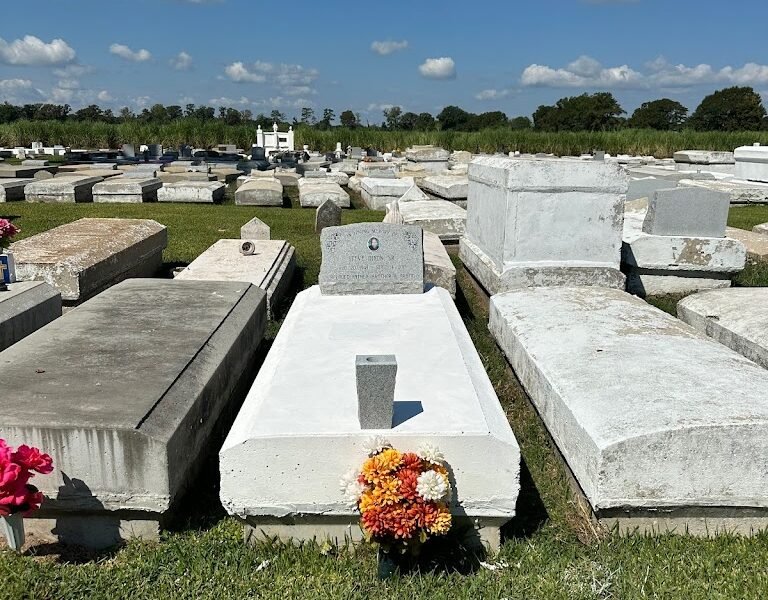 Elmo Simmons & Son Burial Vaults and Cemetery Services