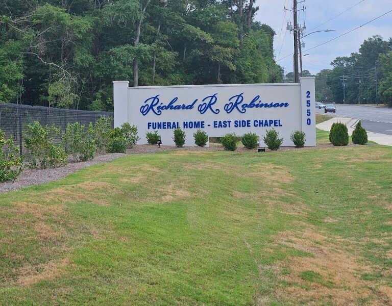 Richard R. Robinson Funeral Home Eastside Chapel