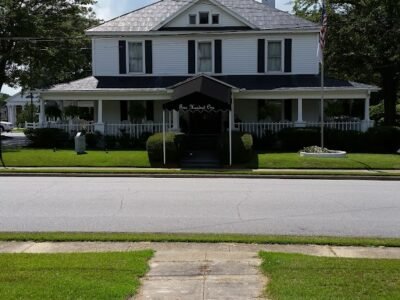 Thomas Funeral Home Inc