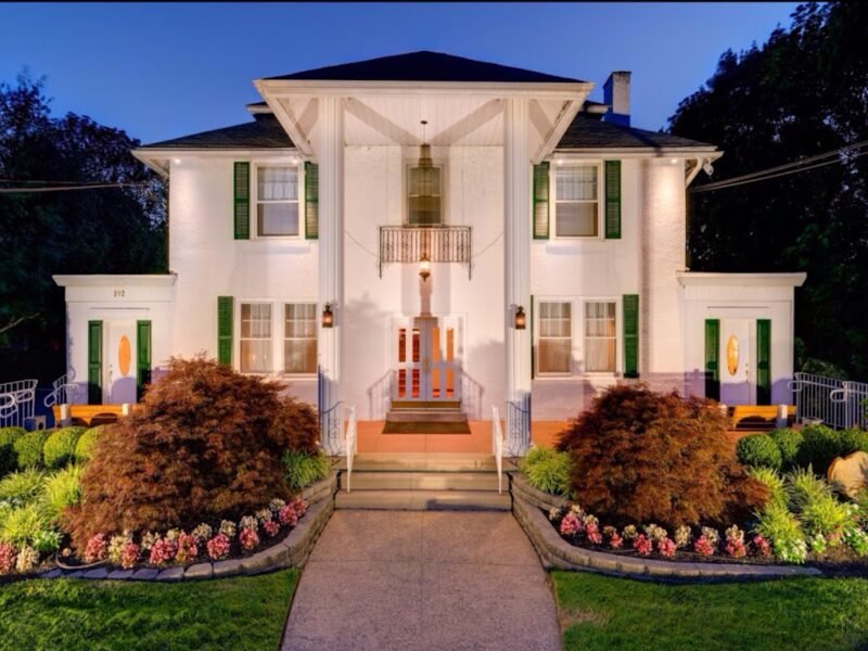 Kevin Lyons & The Marvil Family Funeral Home