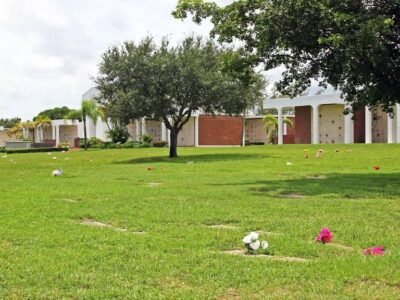 Royal Palm Funeral Home & Royal Palm Memorial Gardens