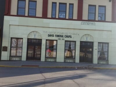 Davis Funeral Chapel