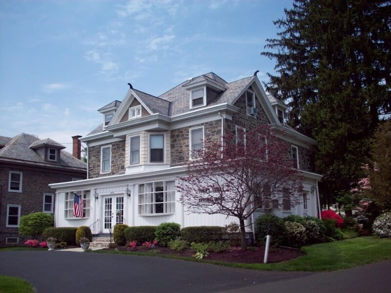 Stiles John E Funeral Home