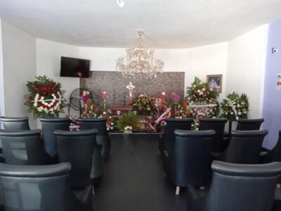 SERVICIOS FUNERARIOS DE LA CRUZ