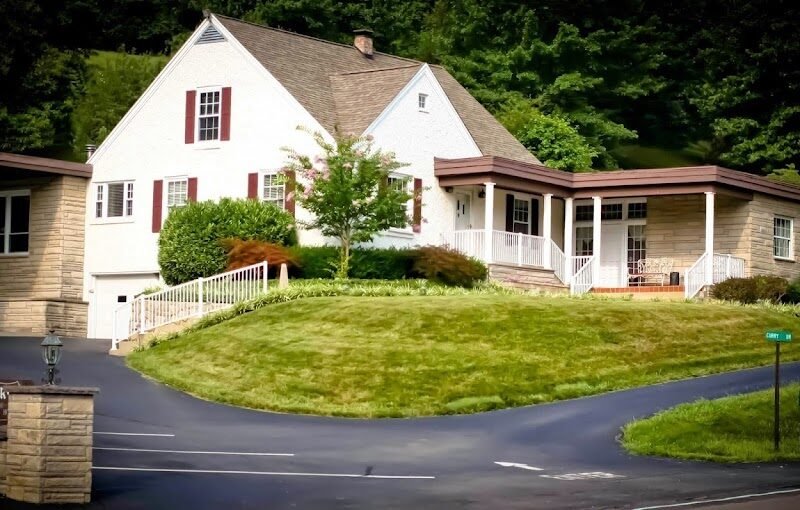 Curry Funeral Home