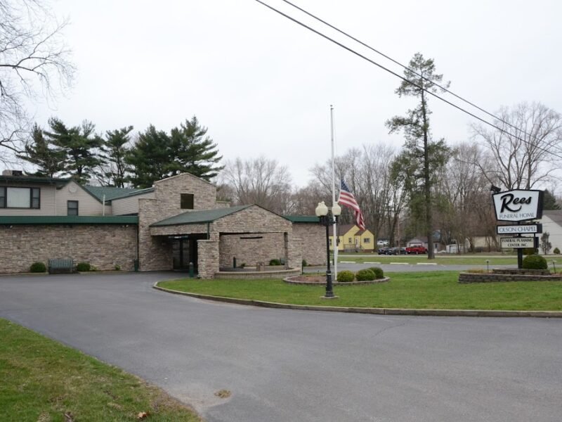 Rees Funeral Home Olson Chapel