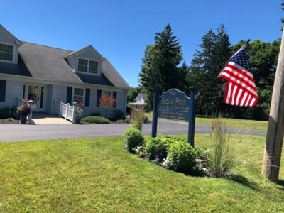 PECK & Peck Funeral Homes Inc