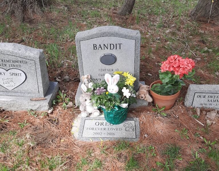 Final Gift - Pine Rest Pet Cemetery