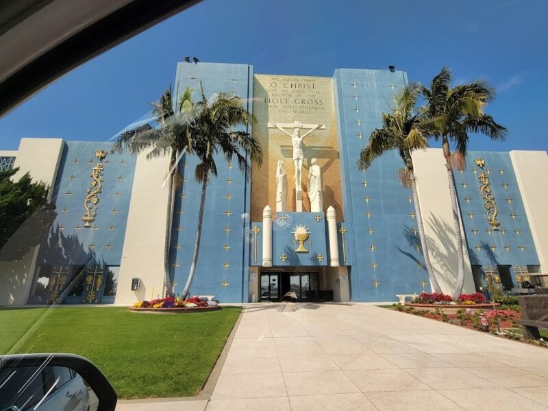 Holy Cross Cemetery & Mortuary