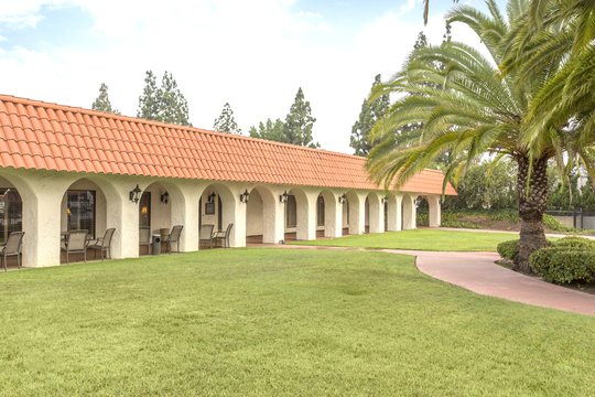 Paris Frederick Mortuary & Cremation Service
