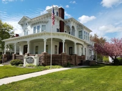 Robert L. Yost Funeral Home