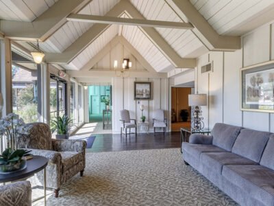 Bright-Holland Funeral Home