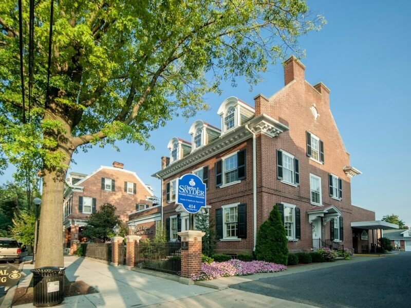 Charles F Snyder Funeral Home & Crematory - King Street Location
