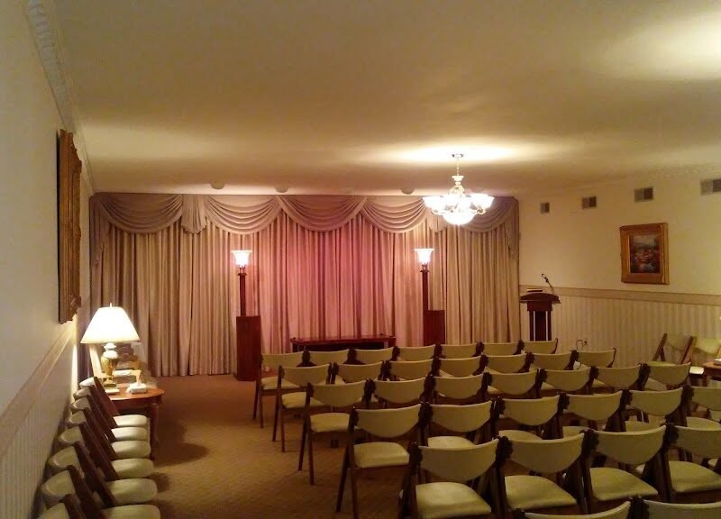 Giles & Yeckley Funeral Home & Crematorium Inc.