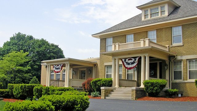 Wm. R. Chase & Son Funeral Home