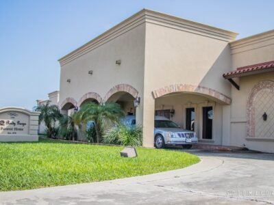 Rudy Garza Funeral Home - Palms Chapel