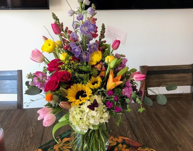 Nipomo Flowers & Gifts