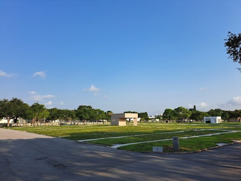Lakeside Memorial Park & Funeral Home