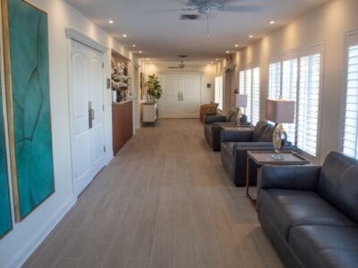 Family Funeral Home - Donna