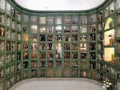 Oakwood Hill Funeral Chapel & Cemetery