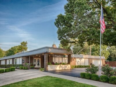 Warren-McElwain Mortuary