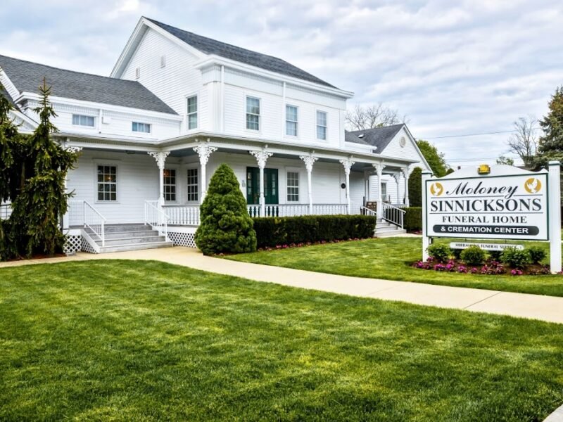 Moloney-Sinnicksons Moriches Funeral Home