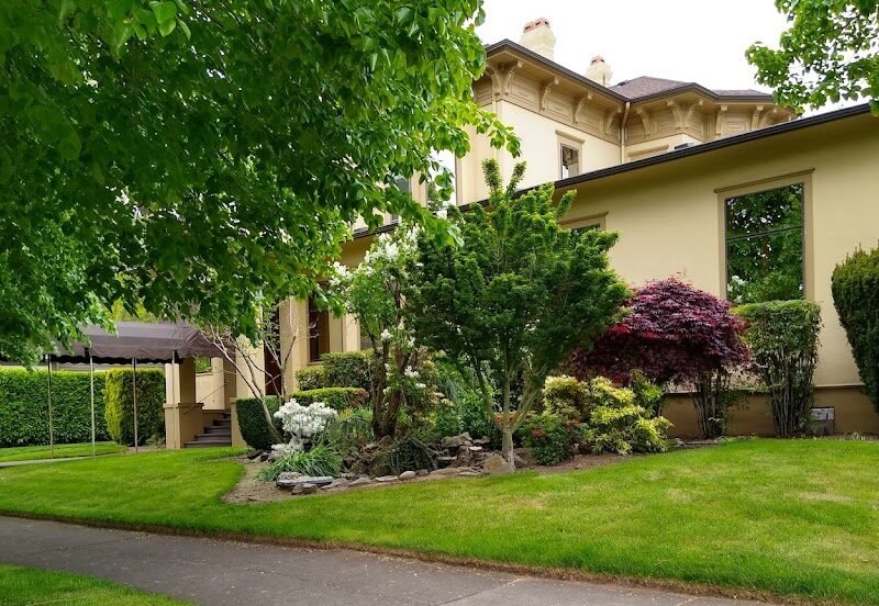 Hamilton Mylan Funeral Home Inc