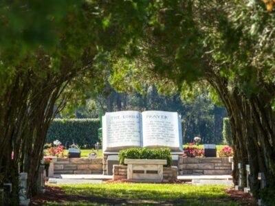 Lakeside Memory Gardens