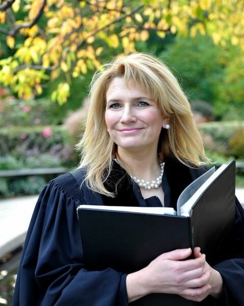Sarah Ritchie Celebrant for Funerals and Memorials