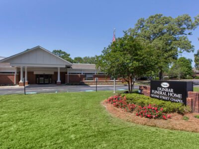 Dunbar Funeral Home (Devine)