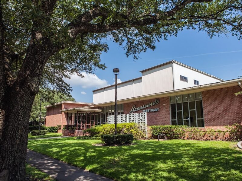 Broussard's Mortuary (McFaddin)