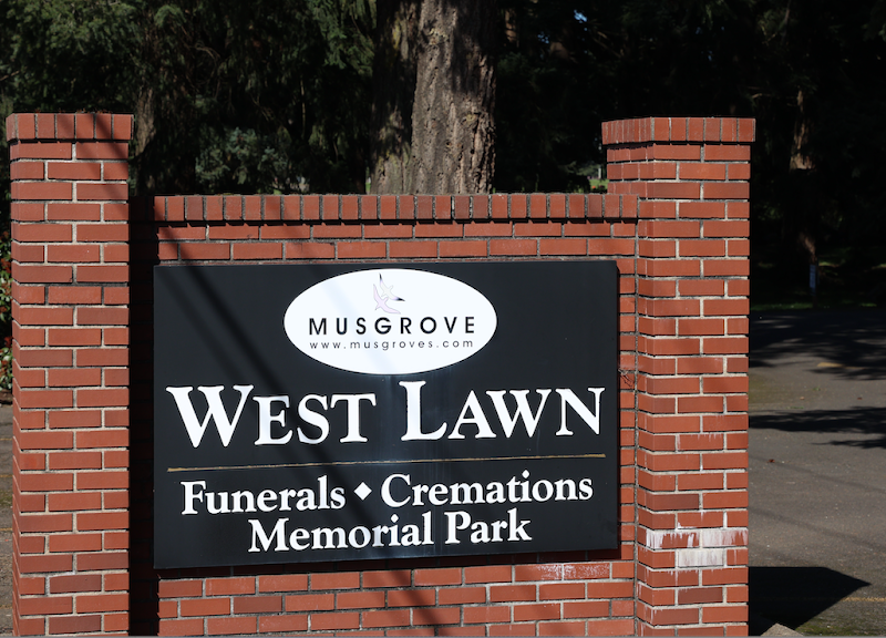 West Lawn Memorial Park / West Lawn Memorial Funeral Home