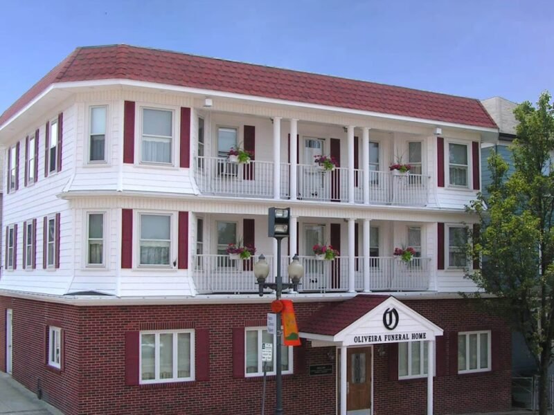 Oliveira Family Funeral Homes & Cremation Service