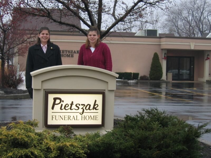 Pietszak Funeral Home