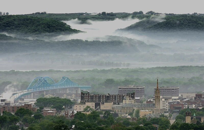 Dickinson Family Funeral Home