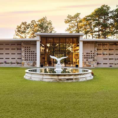 Pinelawn Memorial Park