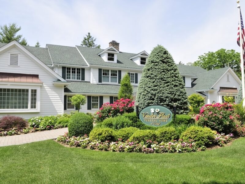 Vander Plaat Funeral Home