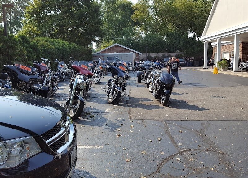 Glueckert Funeral Home Ltd