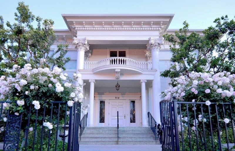 Wildrose Chapel & Funeral Home
