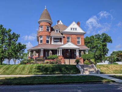 Traunero Funeral Home