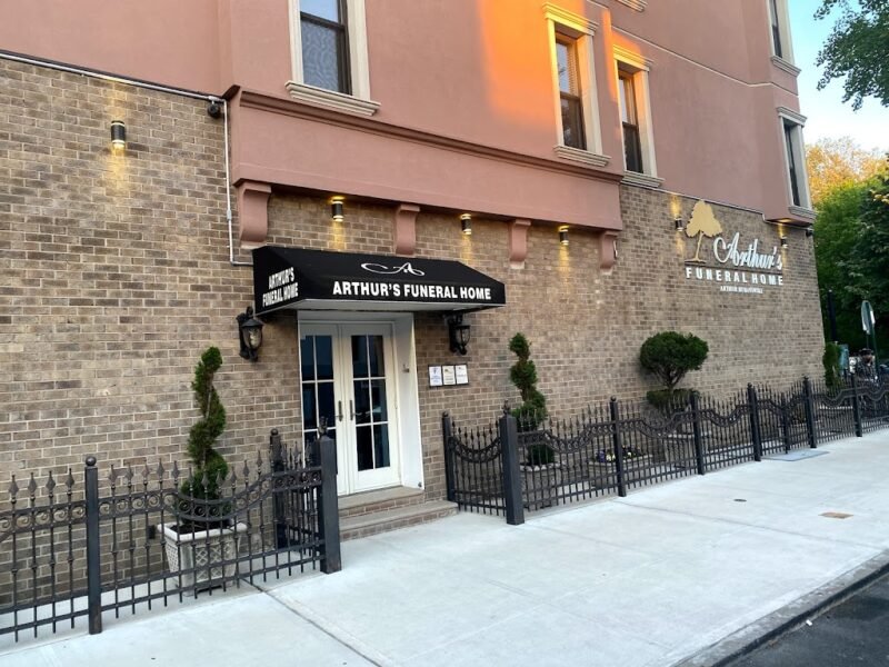 Arthur's Funeral Home Inc