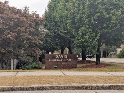 Davis Funeral Home