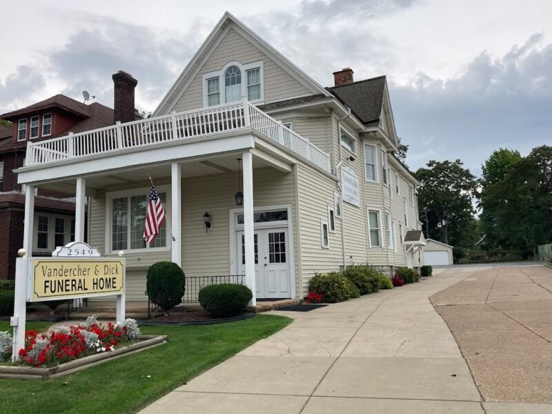 Vandercher & Dick Funeral Home