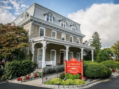 Lownes Family Funeral Home