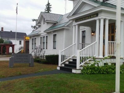 La Vigne Funeral Home & CRMTN