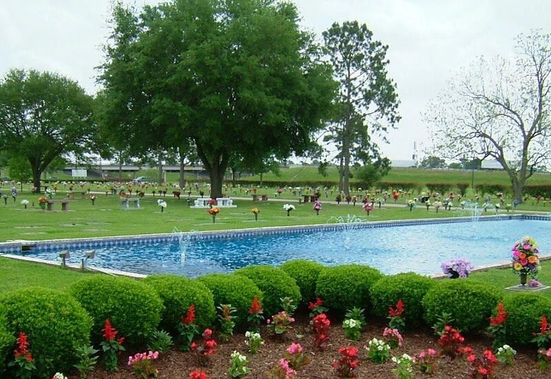 Davis Greenlawn Funeral Chapels and Cemeteries