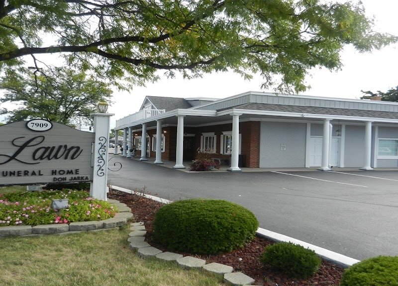 Lawn Funeral Home