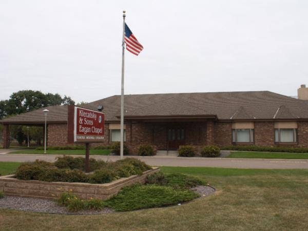 Klecatsky & Sons Eagan Chapel