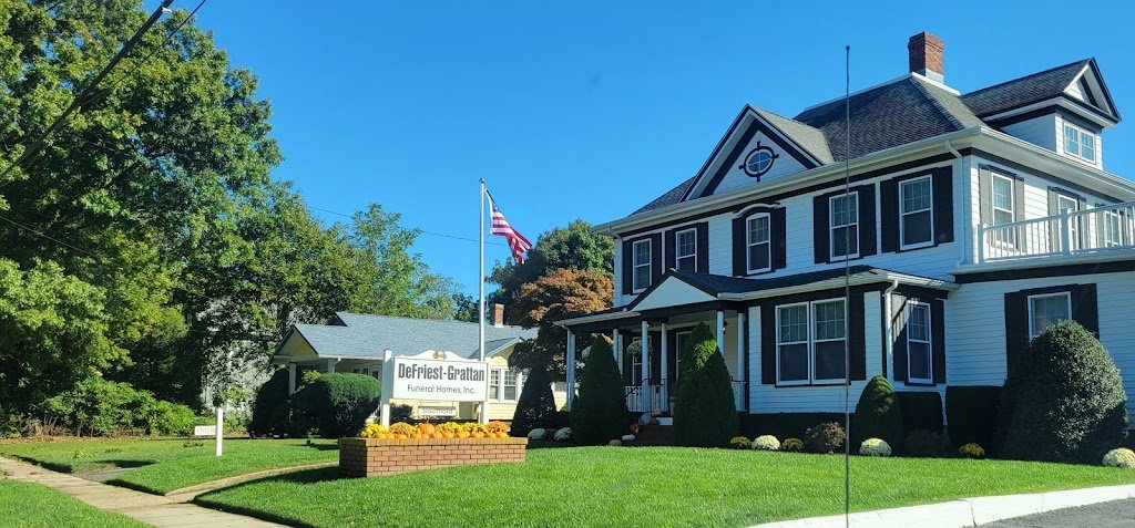 De Friest-Grattan Funeral Home - Funeral Homes Listings