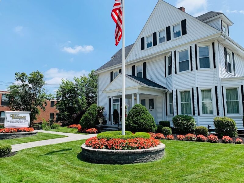 H. L. Farmer & Sons Bradford Funeral Home